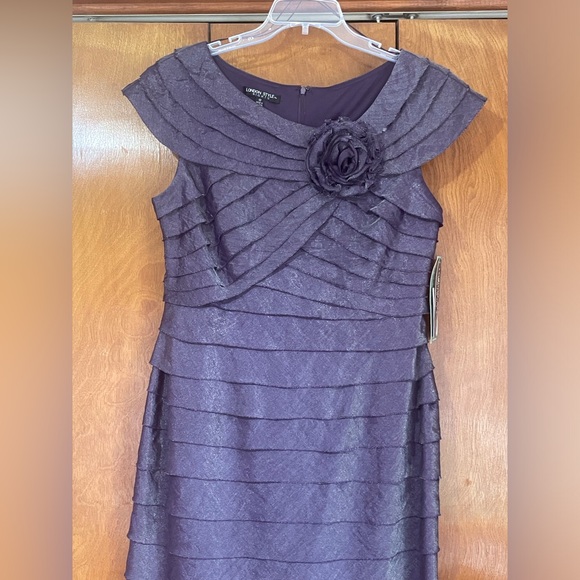 NWT - London Style Nights Tiered Dress - Picture 5 of 9